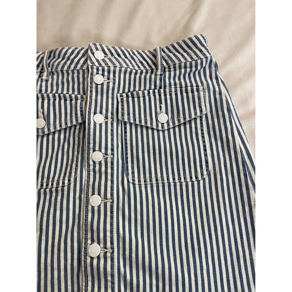LOFT Denim Mini Skirt Womens 8 Blue White Striped Button Front Utility Pocket - Picture 2 of 9